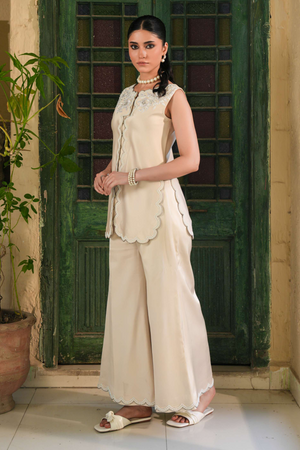 Champagne Silk Scalloped Luxury Set