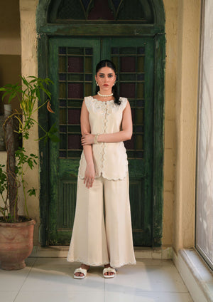 Champagne Silk Scalloped Luxury Set