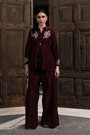 Veloura Rouge